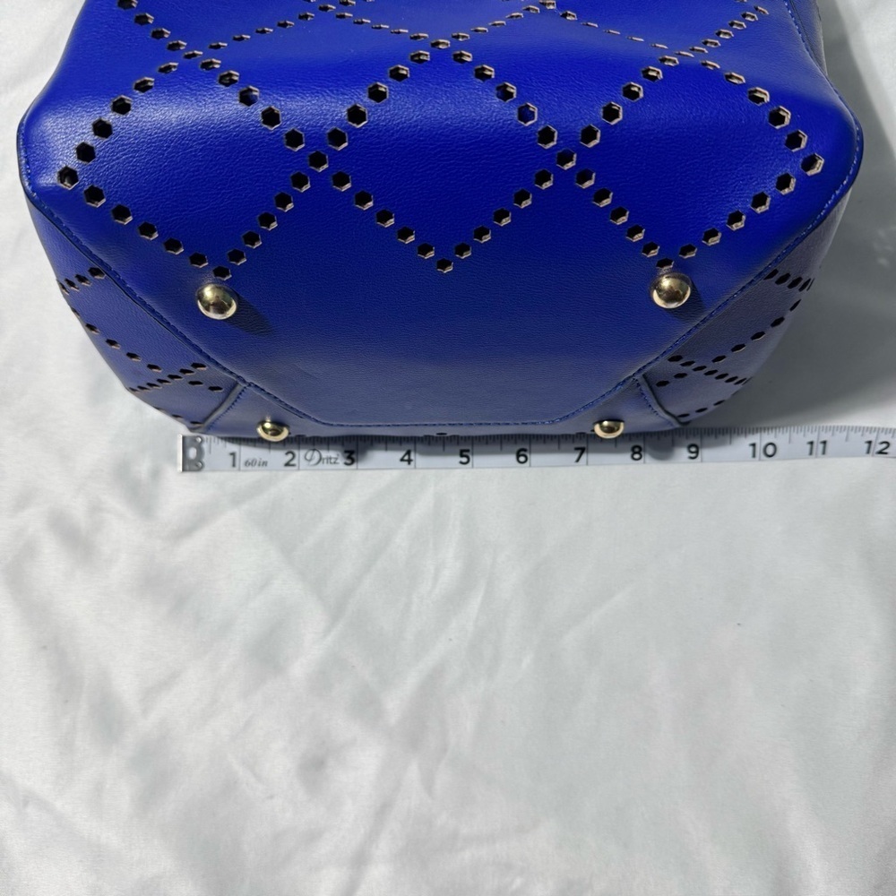 Louenhide Baby Bermuda Tote Bag Electric Blue - Picture 15 of 16